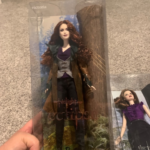 Twilight Barbies - Picture 13 of 14